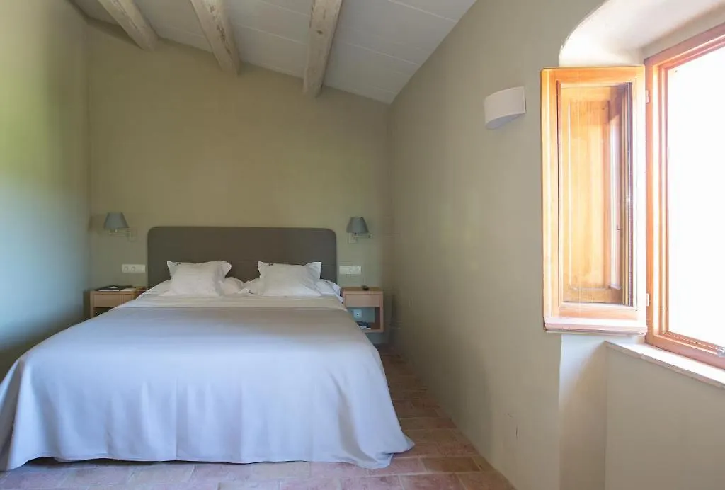 Apartamentos En La Rectoria De Regencos Country house
